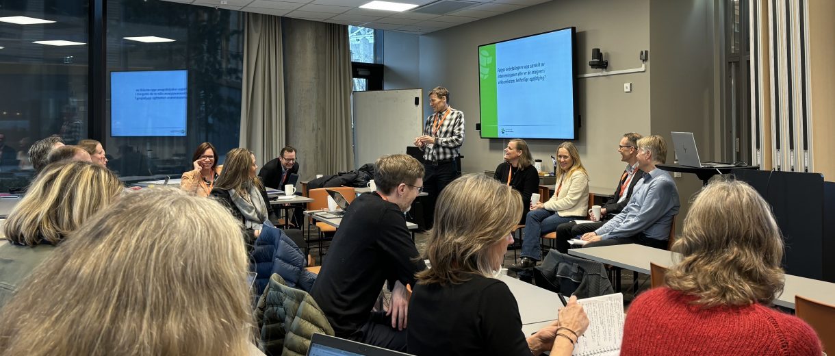 Stemningsbilde fra Nettverksmøtet for internrevisjon for offentlig sektor mars 2024
